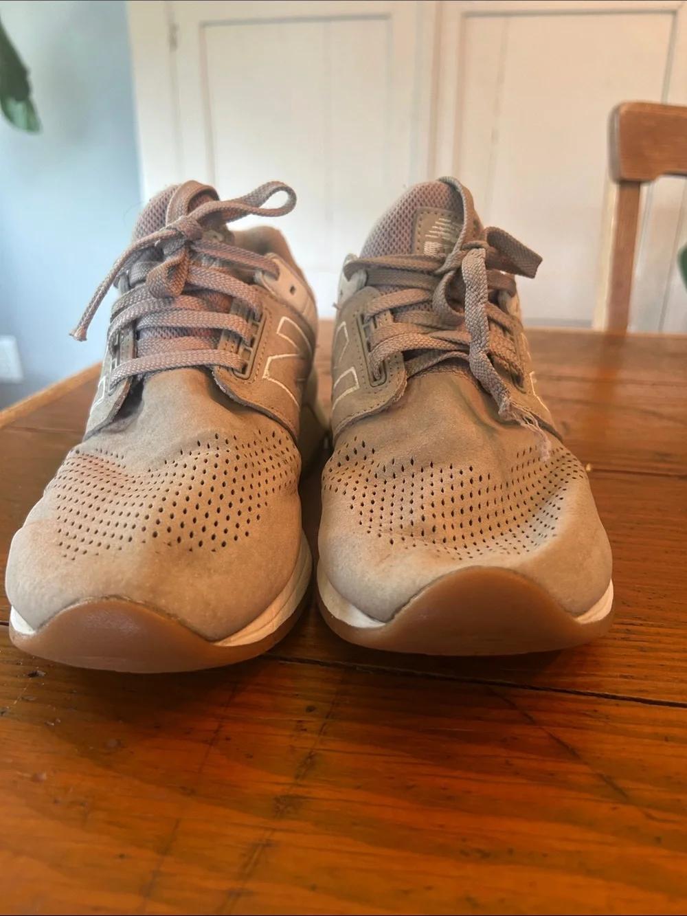New Balance 247 Sneakers